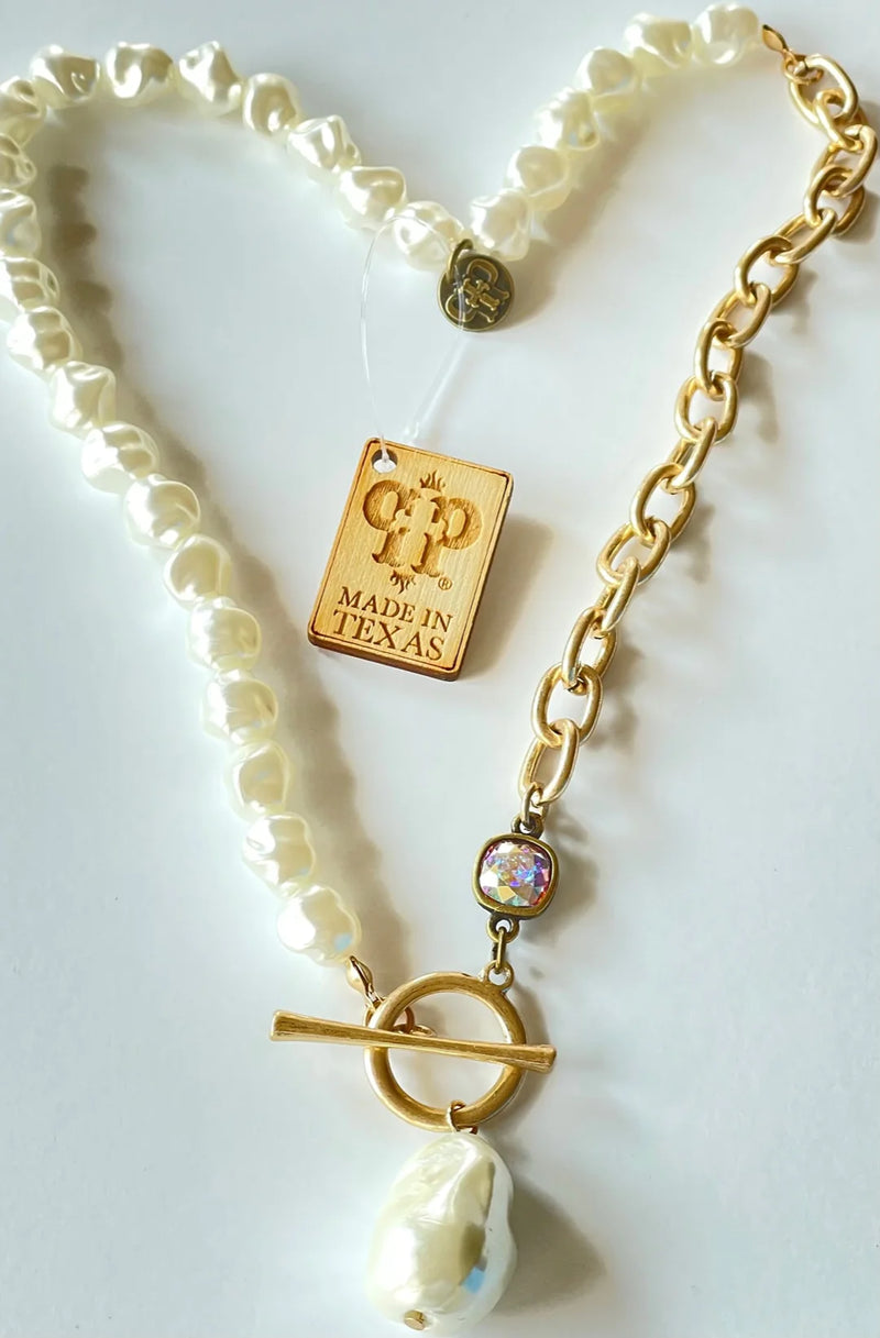 Gold Pearl St Chain Necklace